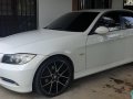  White Bmw 320I 2007 for sale in Valenzuela-4