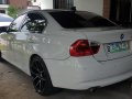  White Bmw 320I 2007 for sale in Valenzuela-4