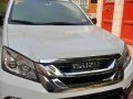 Sell Pearl White 2016 Isuzu Mu-X in Valenzuela-2