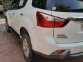 Sell Pearl White 2016 Isuzu Mu-X in Valenzuela-0