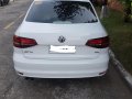 White Volkswagen Jetta 2017 for sale in Parañaque-4