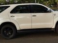 White Toyota Fortuner 2010 for sale in Las Pinas-1