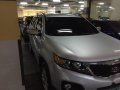 Silver Kia Sorento 2010 for sale in Manila-1