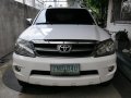 Pearl White Toyota Fortuner 2007 for sale in Manila-9