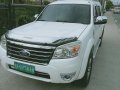 White Ford Everest 2012 for sale in Manila-1