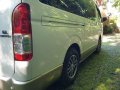 White Toyota Grandia 2016 for sale in Mandaluyong City-2