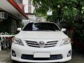 Sell Pearl White 2011 Toyota Corolla Altis in Manila-6