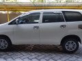 White Toyota Innova  2014 for sale in Caloocan-9