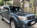 Selling Blue Ford Everest 2014 in Parañaque City-4