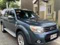 Selling Blue Ford Everest 2014 in Parañaque City-3