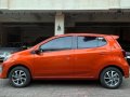 Selling Orange Toyota Yaris 2019 in Manila-4