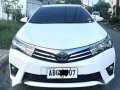 Sell Pearl White 2015 Toyota Corolla Altis in Manila-7