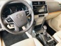 2020 toyota land cruiser prado 4.0 v6-3