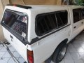Selling Pearl White Nissan Frontier 2006 in Pateros-2