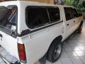 Selling Pearl White Nissan Frontier 2006 in Pateros-1