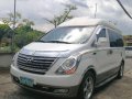 Selling White Hyundai Starex 2013 in Muntinlupa-0
