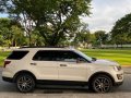 White Ford Explorer 2017 for sale in Manila-0