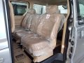 Grand Starex Swivel Seat-5