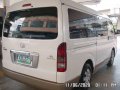 Toyota Hi-Ace GL Grandia 2.7-1