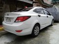 Selling Pearl White Hyundai Accent 2019 in Manila-5