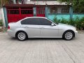 Selling Brightsilver BMW 320I 2005 in Quezon-2