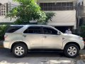 Silver Toyota Fortuner 2009 for sale in Manila-0