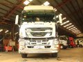 Selling Brand New Isuzu Giga EXR Tractor Head Prime Mover 4x2 6-wheeler-3