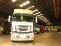 Selling Brand New Isuzu EXR 4x2 Tractor Head Prime Mover 6 wheel-2