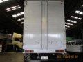 Selling Isuzu 32 feet Aluminum Wing Van Truck 10 wheel-2