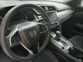 Honda Civic 2017  E CVT 1.8(Casa Maintained)-3