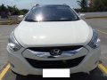 White Hyundai Tucson 2012 for sale in Manila-2