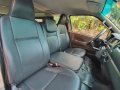 Toyota Hi Ace Commuter 3.0 2016 MT-4