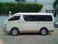 Toyota Hi-Ace Super Grandia 2011-5