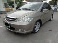 Brightsilver Honda City 2006 for sale in Manila-6