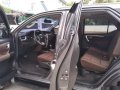Selling Grey Toyota Fortuner 2018 in Manila-5