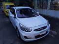 Selling White Hyundai Accent 2004 in Manila-2