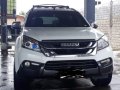 White Isuzu Mu-X 2015 for sale in Naga-2