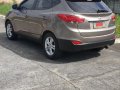 Selling Silver Hyundai Tucson 2011 in Quezon City-6