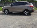 Selling Silver Hyundai Tucson 2011 in Quezon City-9