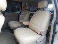 2009 KIA CARNIVAL -10