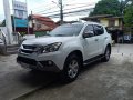 2015 Isuzu Mux Ls Automatic Turbo Diesel-10