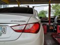 Selling White Hyundai Sonata 2010 in Cavite-3
