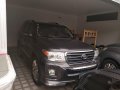 Selling Grey Toyota Land Cruiser 2014 in Makati-0