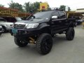 Selling Black Toyota Hilux 2012 in Mandaue-2