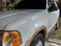 White Ford Explorer 2006 for sale in Quezon-0