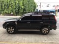 Black Ford Everest 2010 for sale in Silang-3
