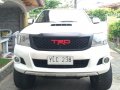Selling White Toyota Hilux 2.5 G 2012 in Talisay-2