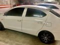 Selling White Mitsubishi Mirage 2015 in Makati-1