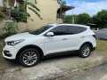 White Hyundai Santa Fe 2016 for sale in Pasig-0