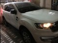 Selling White Ford Everest 2016 in Quezon-6